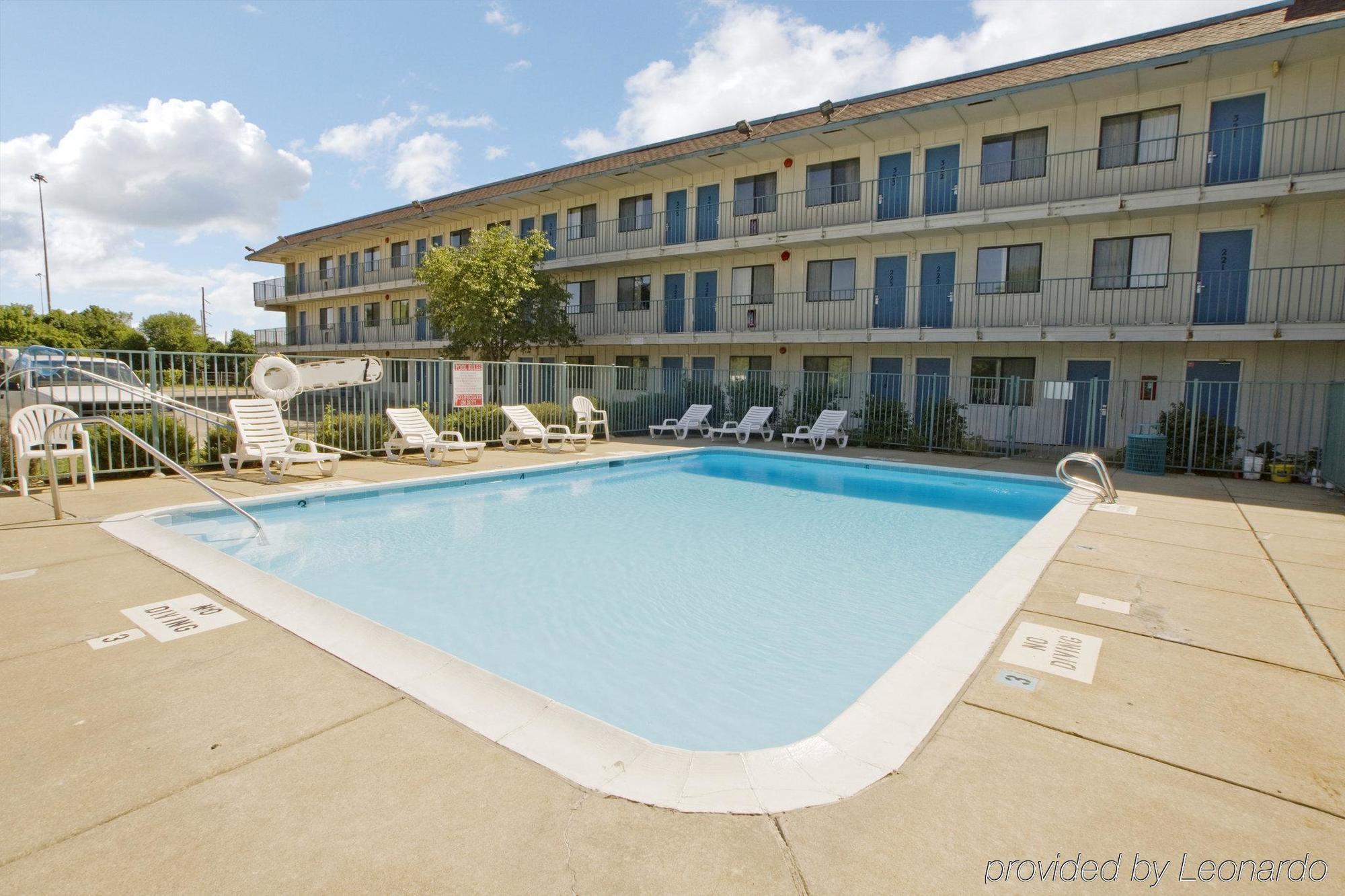 שרונוויל Travel Inn מתקנים תמונה