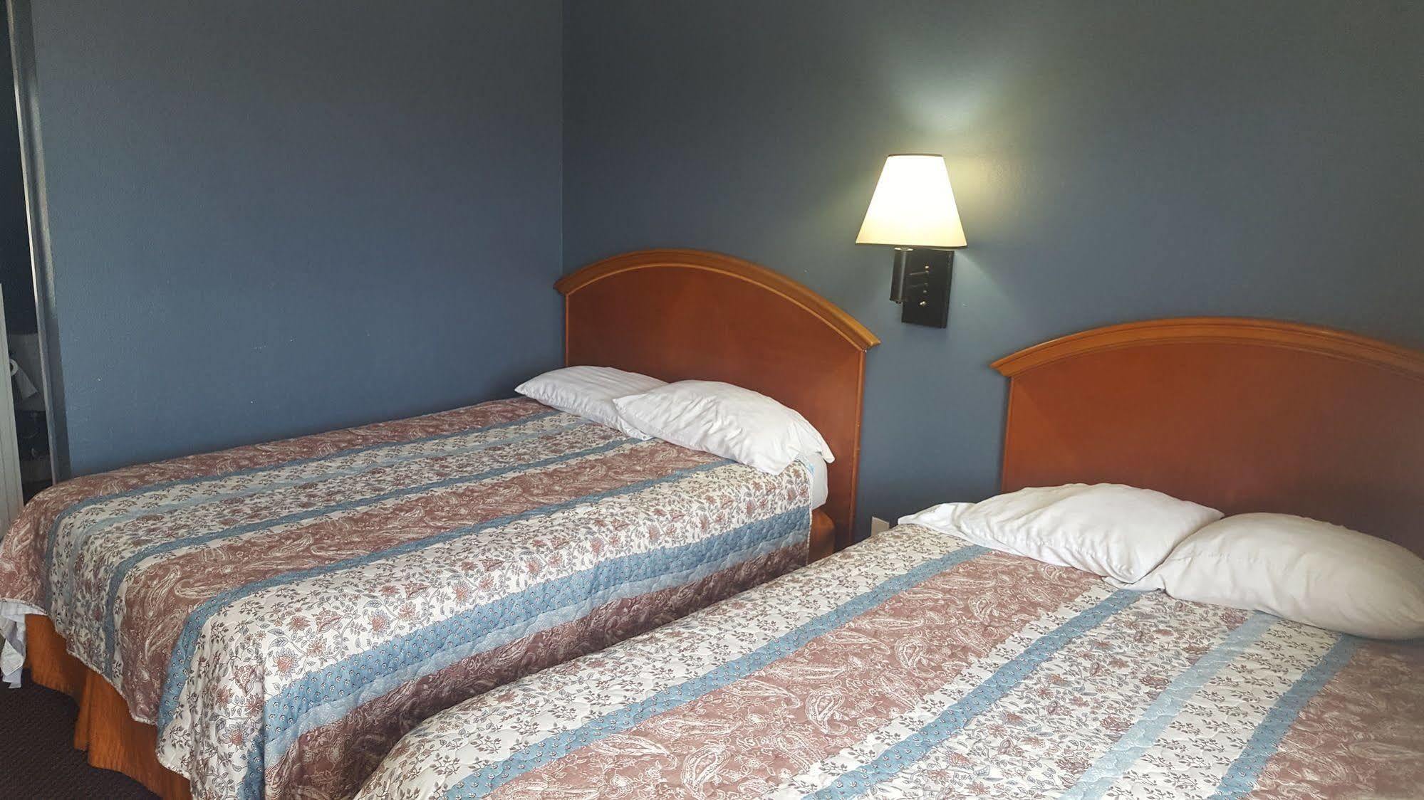 שרונוויל Travel Inn מראה חיצוני תמונה